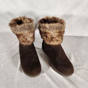 Minnetonka Women's Boots Size 8 Faux Fur Leather Seude Tan Booties Shoes